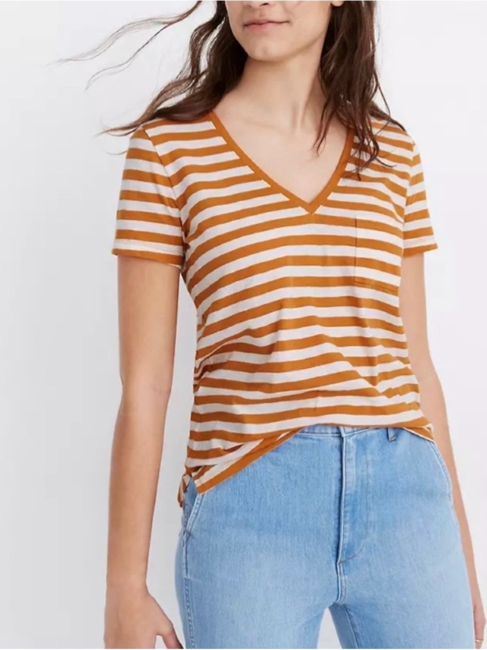 Madewell Whisper Cotton V-Neck Pocket
Tee in Richie -Worn Only Once -XXS